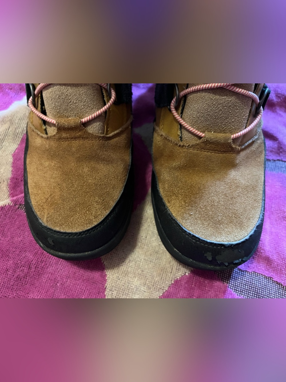 Alberta Shearling Lined Winter Boots with Bungee Straps - Picture 5 of 10